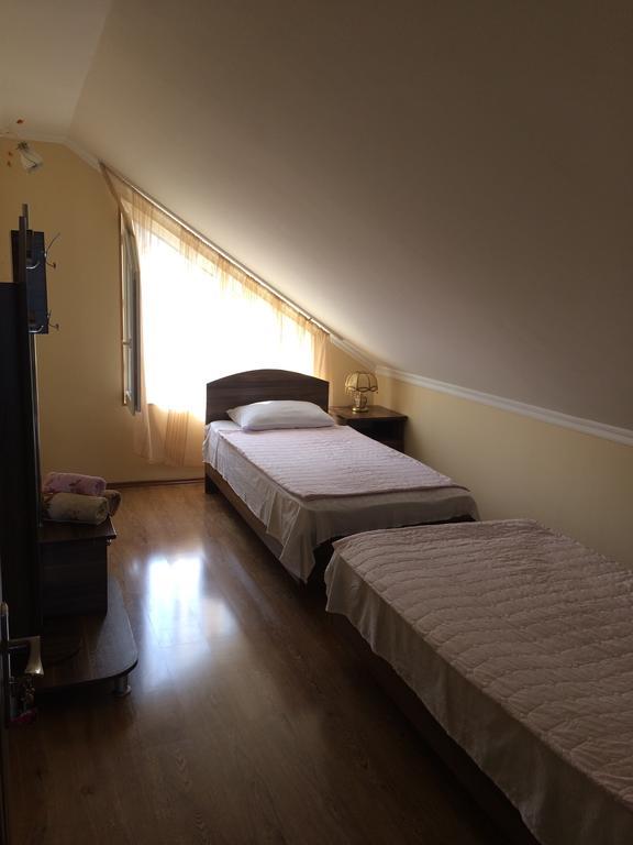 Mari Guest House Telavi Eksteriør billede