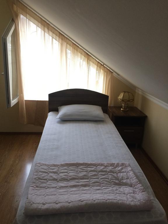 Mari Guest House Telavi Eksteriør billede